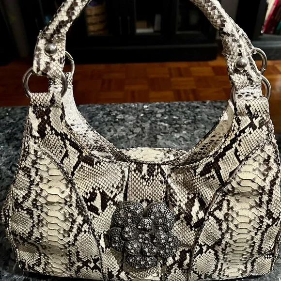 Vero Pitone Bags Gorgeous Vero Pitone Python Shoulder Bag With